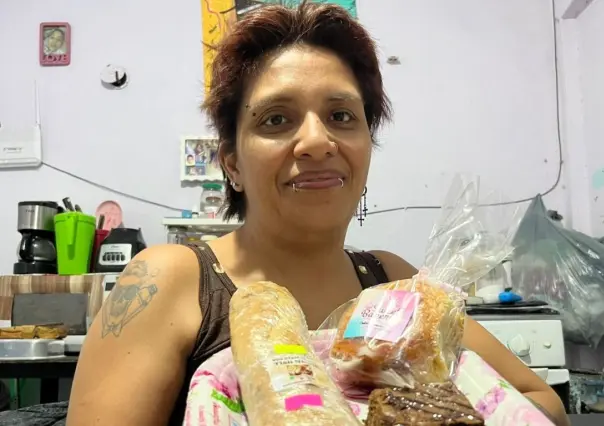 Madre soltera en Mérida vende postres para costear tratamiento de su hijo