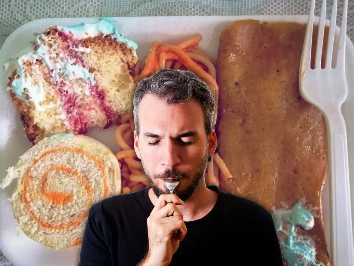 El plato fiesta ha trascendido las celebraciones, pues por su popularidad ahora se encuentra en puestos de comida o incluso en los partidos de béisbol de los Leones de Yucatán.- Fuente Canva y Reddit