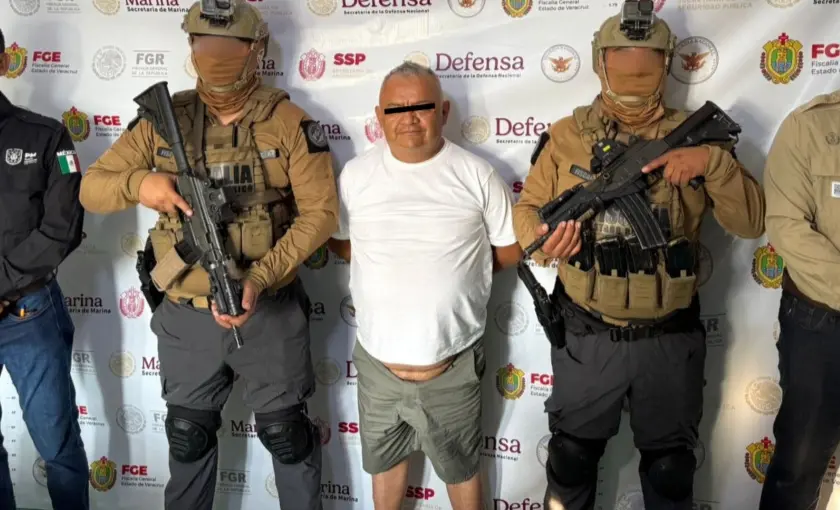 Como parte de la Operación Restitución, autoridades del Edoméx detuvieron a Hugo Francisco “N”. Imagen: FGJEM