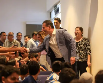 Adrián de la Garza premia a jóvenes en la Primera Copa Colegial Monterrey 2025