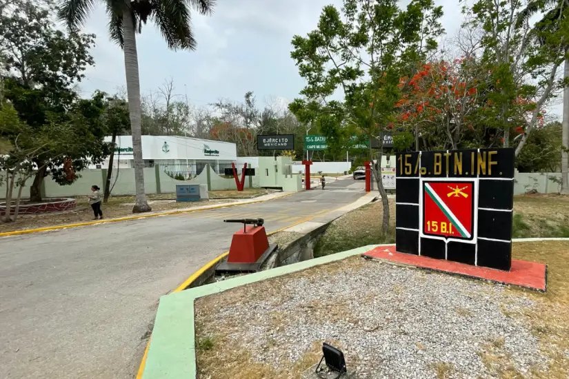 Acceso principal al 15vo. Batallón de Infantería de Tampico. Foto: Axel Hassel