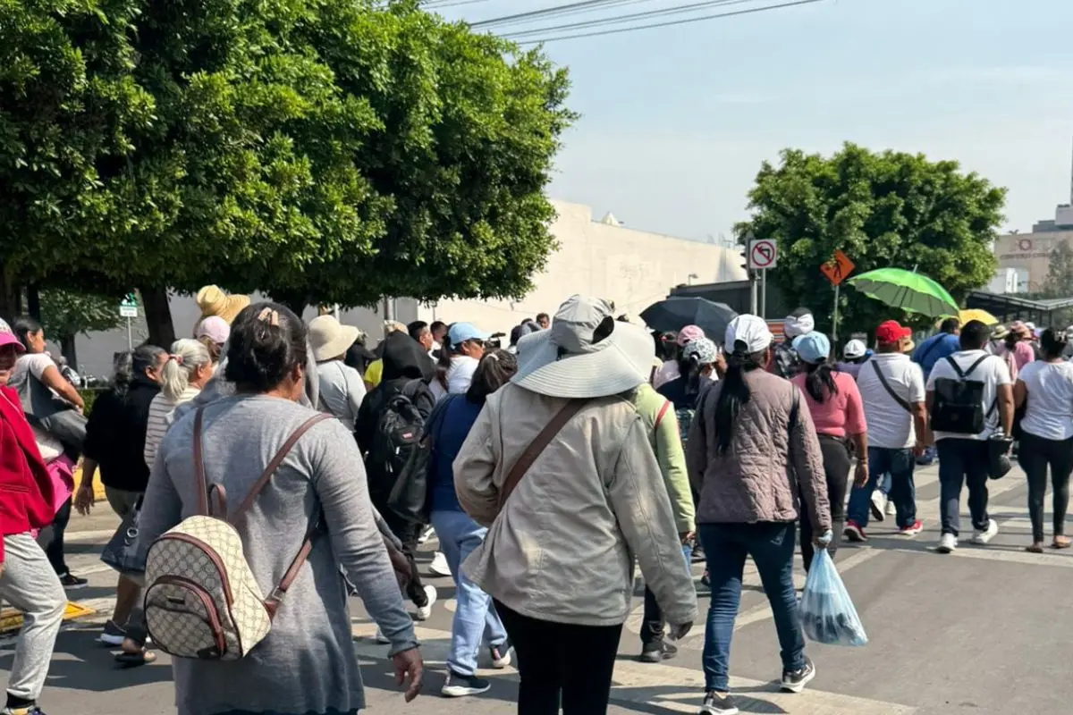 Personas en marcha en CDMX. Foto: Ramón Ramírez