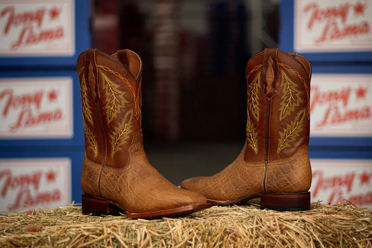 En La Pulga Vaquera se pueden encontrar botas vaqueras de piel genuina, tipo rodeo, de trabajo, tipo biker, con diseños bordados, de punta cuadrada o fina. Foto: Pinterest