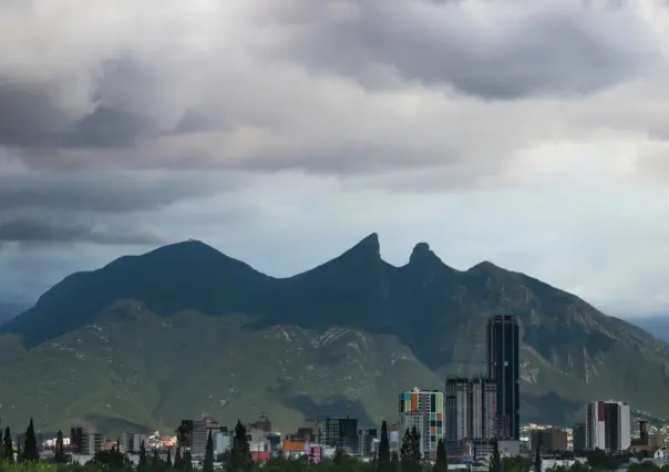 Calidad del aire variable pese a pronóstico de lluvia en Monterrey