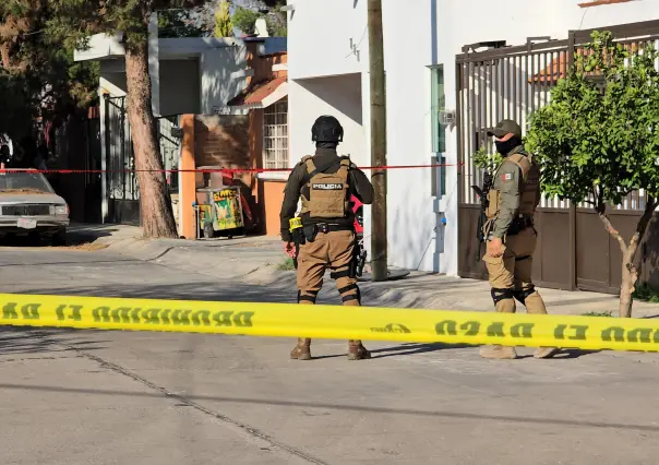 Mueren hombre y mujer en Alamedas 2; investigan feminicidio y suicidio