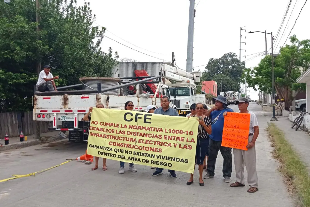 Vecinos bloquean obra de CFE en Tampico | Foto: Axel Hassel