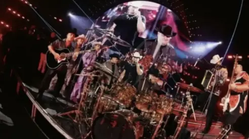 Grupo Firme, se une a los artistas con visas negadas por Estados Unidos