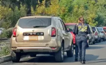 ¿Multa por bajarte del lado incorrecto del coche en CDMX? Esta acción te puede salir muy costosa