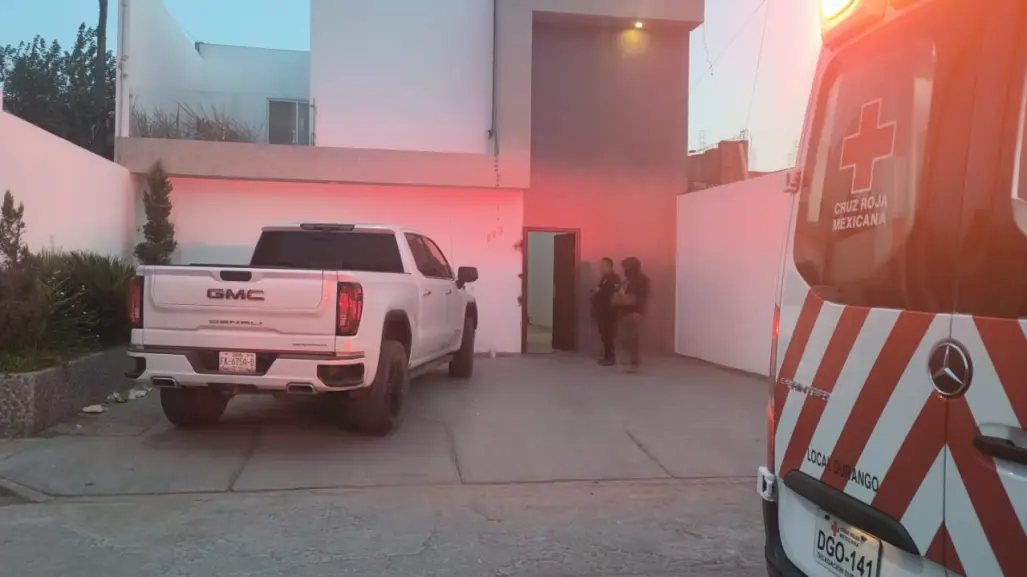 Mueren un policía federal y un adolescente en Durango por suicidio con arma de fuego