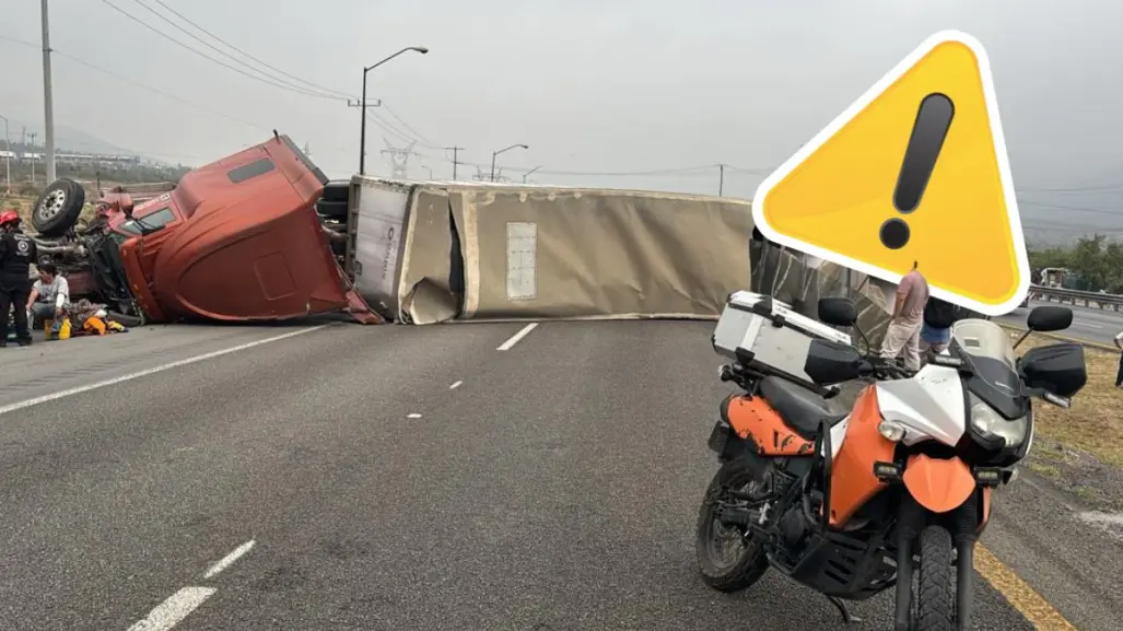 ¿Vas a Nuevo León? Cierran la carretera Saltillo - Monterrey por accidente