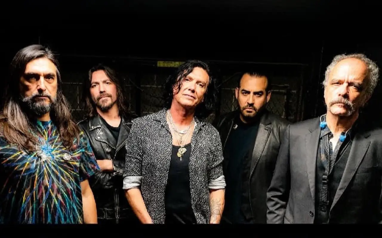 La banda Caifanes llegará al escenario de la Feria Nacional de Ixtapaluca 2025 para hacer vibrar al público con sus más grandes éxitos. Foto: FB/ Caifanes Mex (Canva)