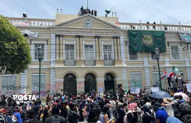 VIDEO |¿Por qué estudiantes tomaron el edificio administrativo de la UAEMéx?