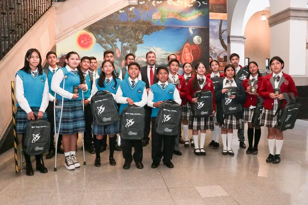 Dos equipos del Estado de México viajan a California y Massachusetts tras ganar la final nacional del First Lego League. Imagen: GEM