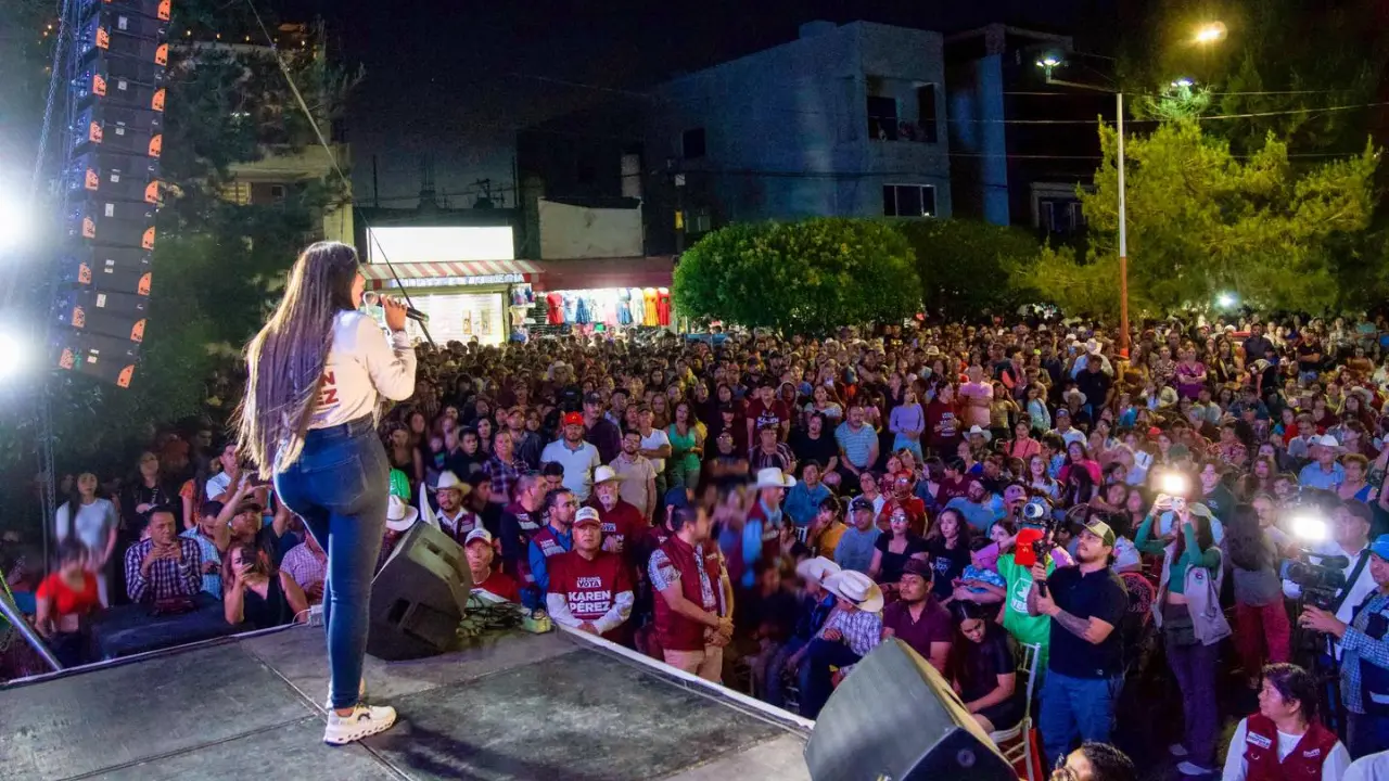 Morena da su versión sobre el presunto delito electoral de Karen Pérez. Foto: RRSS Karen Pérez.