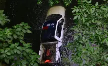 Policías de Veracruz mueren al caer de barranca de 30 metros | VIDEO