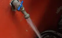 ¿Afecta a vecinos que pipas llenen sus tanques en pozos de colonias? Esto dice AMD