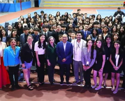 Andrés Mijes impulsa valores de liderazgo entre jóvenes en congreso estudiantil