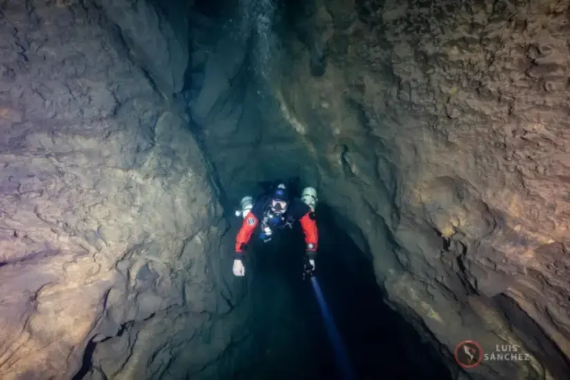 Buzo Luis Sánchez en El Nacimiento, El Mante, Tamaulipas | Foto: Luis Sánchez
