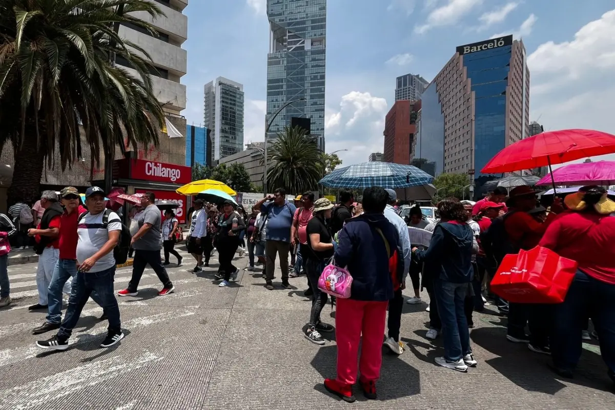 Manifestación de maestros de la CNTE Foto: Laura Ávila