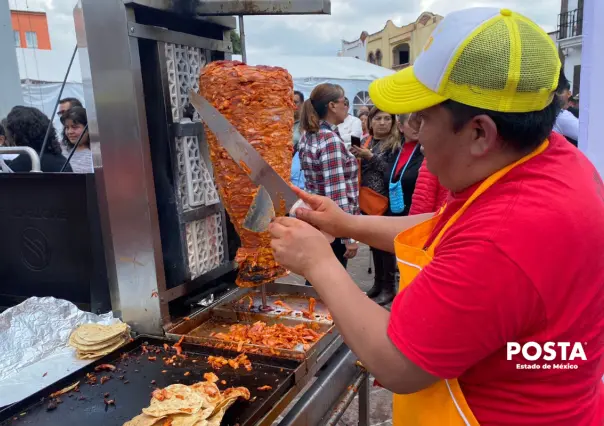 VIDEO | Toluca celebra victoria con 2 mil tacos gratis en Metepec, Edomex