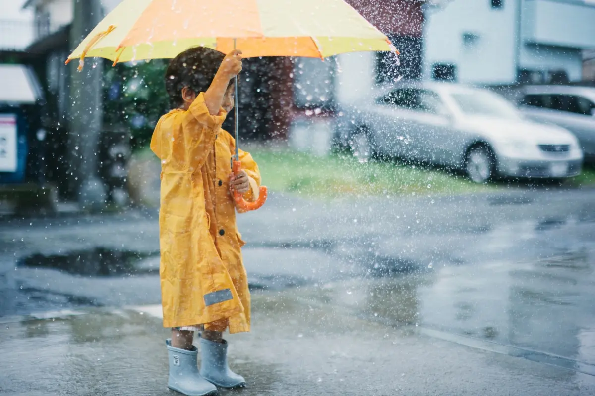 Lluvia en la ciudad. Foto: Canva