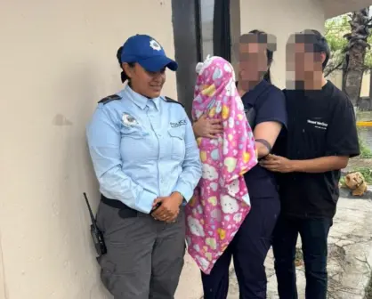 Policías de Monterrey localizan a bebé que se llevan por descuido en taxi de aplicación