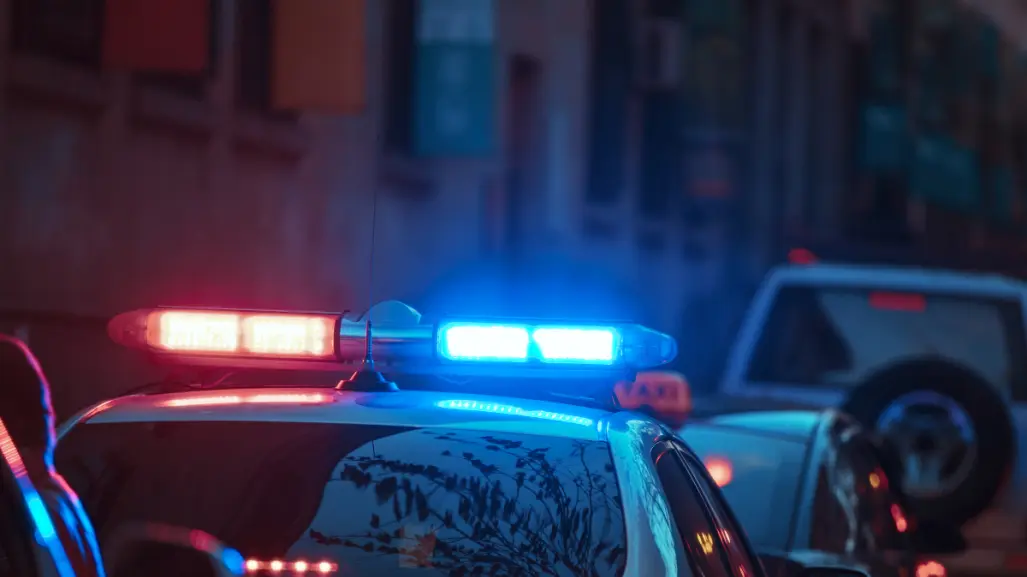 Detienen a tres personas en Xochimilco con 274 dosis de droga y un arma