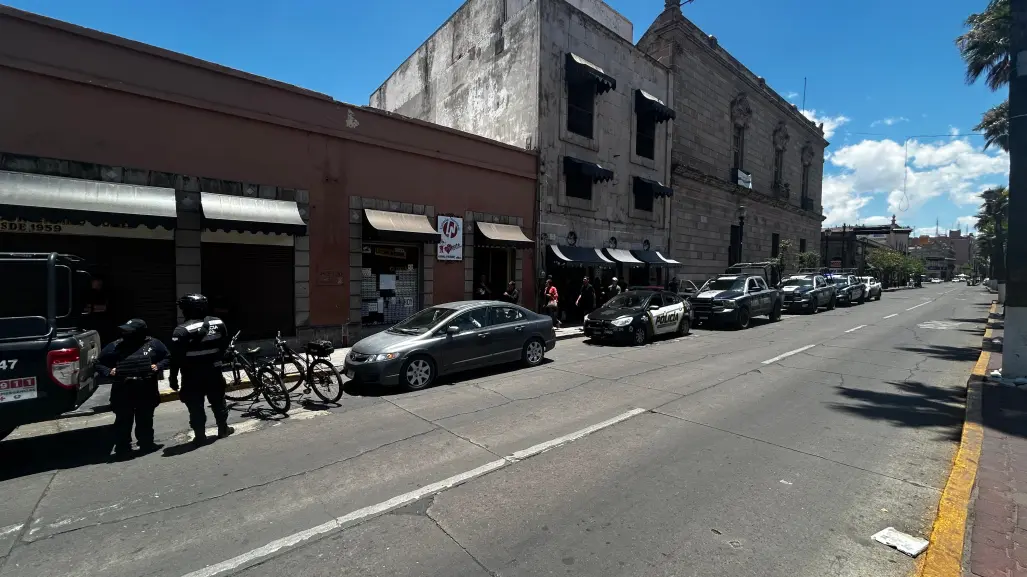 Aseguran en Durango un vehículo con documentos de Morena; diputadas federales aparecen al rescate