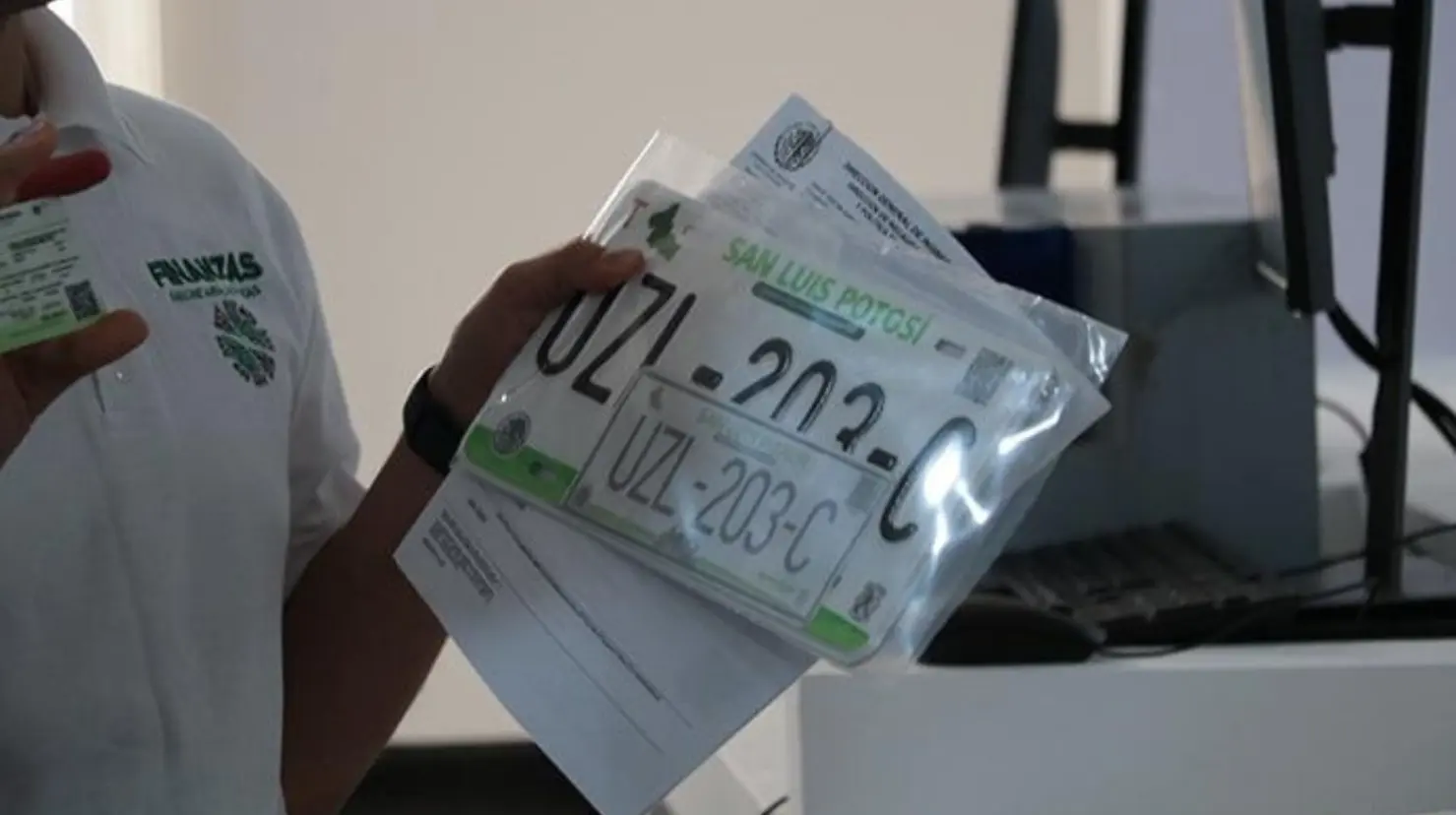 ¿Cómo dar de alta las placas vehiculares en San Luis Potosí? Foto: Pulso