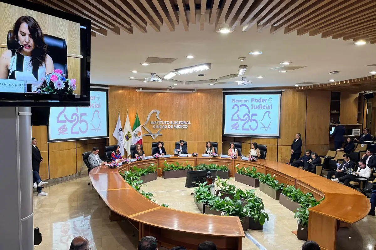 Sesión Instituto Electoral de la CDMX. Foto: Omar Gómez