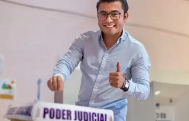 Félix Arratia vota en elección al Poder Judicial y llama a Juárez a participar