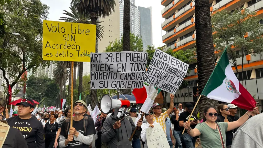 Marchan en CDMX contra Elecciones Judiciales; piden voto sin acordeón