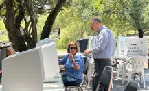 Adultos mayores tardan hasta 20 minutos en votar para elecciones del Poder Judicial en Nuevo León