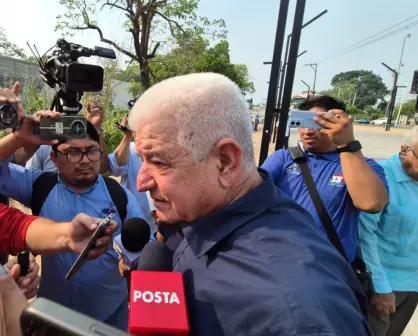 AMLO vive en Palenque sin protección militar ni exilio, asegura su hermano