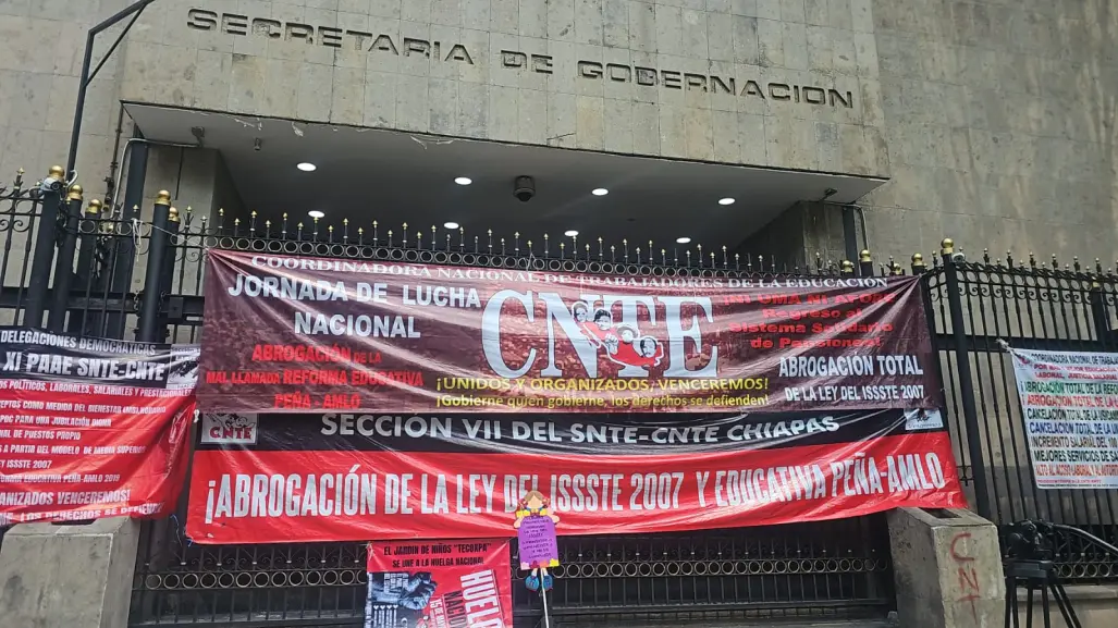 CNTE retoma diálogo con el Gobierno Federal tras 19 días de paro y plantón en el Zócalo de CDMX