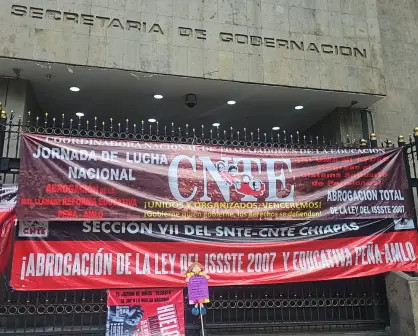 CNTE retoma diálogo con el Gobierno Federal tras 19 días de paro y plantón en el Zócalo de CDMX