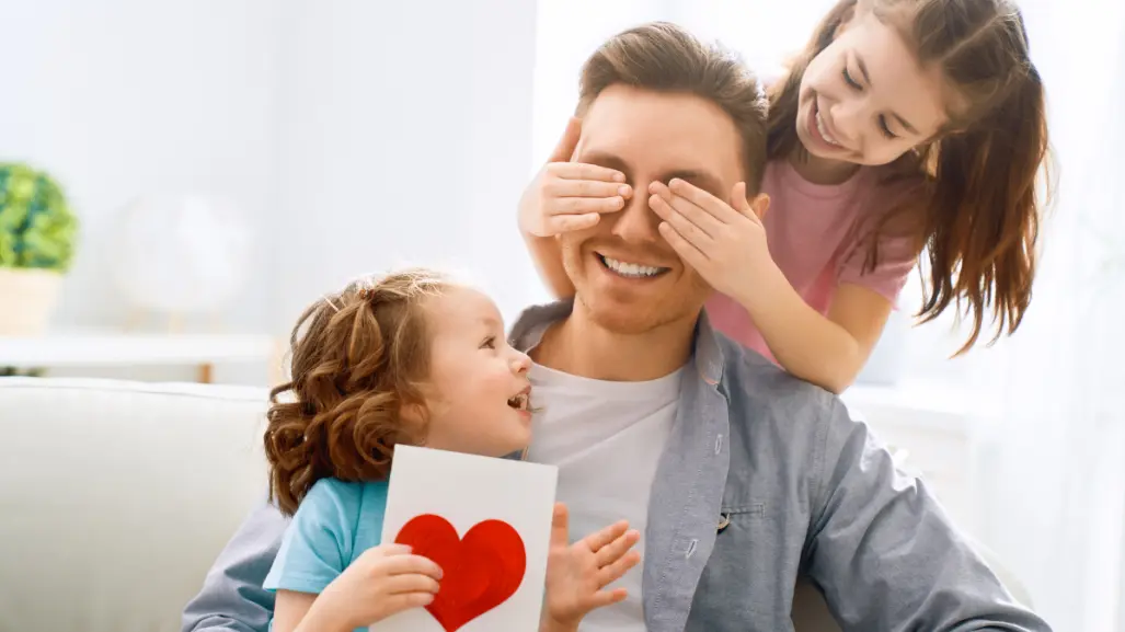 Día del Padre: Estos son los regalos ideales para papá, según la IA