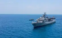 Conmemora SEMAR el LXXXIII aniversario naval con ofrenda en el Golfo de México