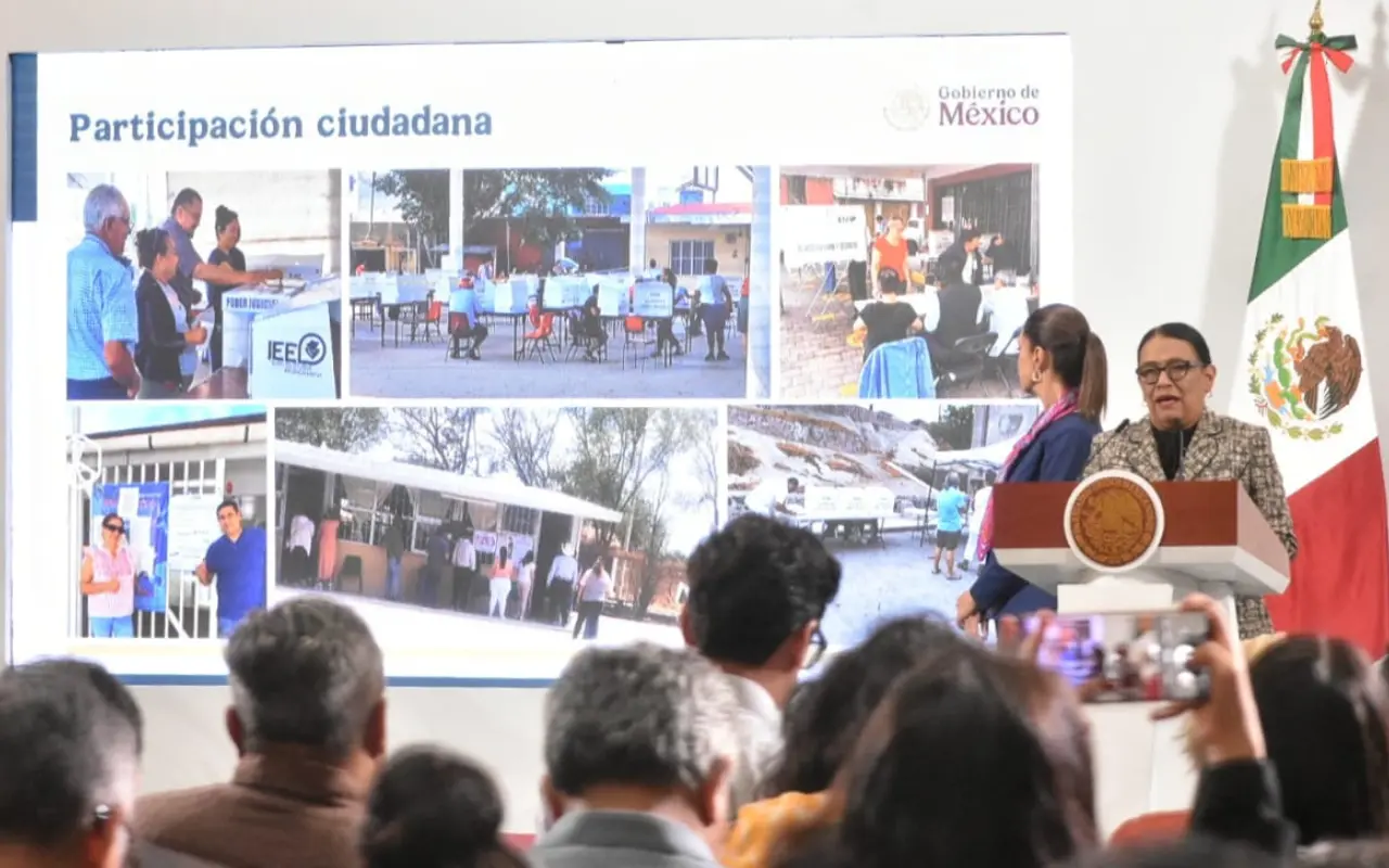 Rosa Icela Rodríguez y Claudia Sheinbaum. Foto: Enrique Pérez Huerta