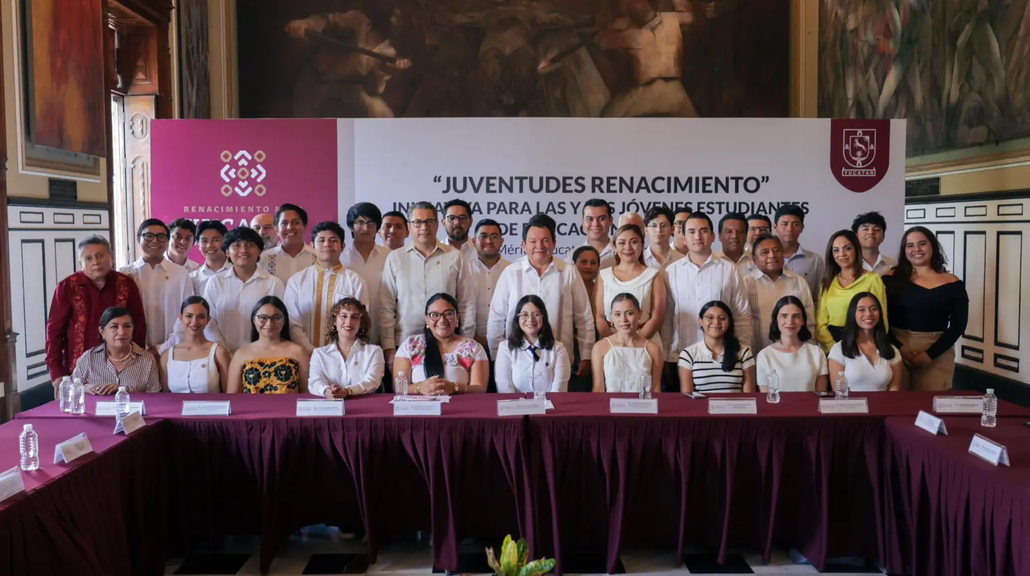 ¿En qué consiste el programa Juventudes Renacimiento?. Foto: @HuachoDíazMena