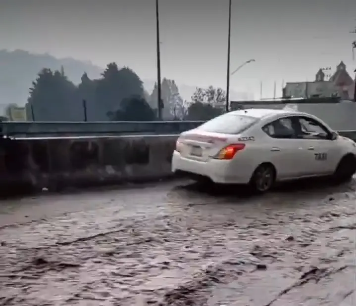 La Marquesa y la México-Toluca quedan bajo el agua por las intensas lluvias