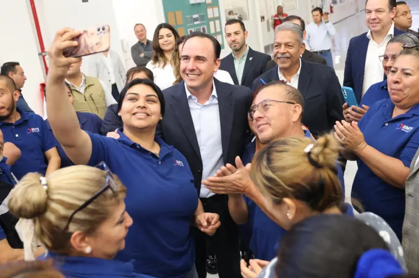 Gobernador de Coahuila en convivencia con sector industrial / Foto: Gobierno de Coahuila