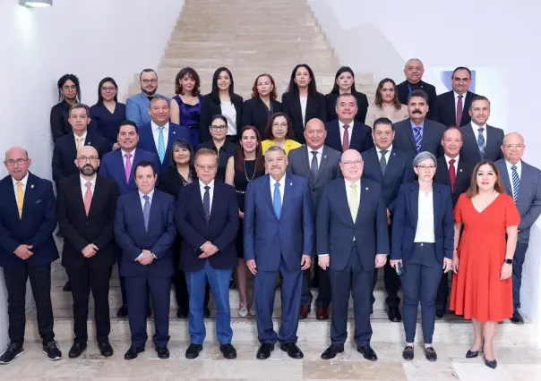 Reconocen excelencia académica en 12 carreras de la Universidad Autónoma de Nuevo León