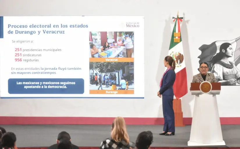 Rosa Icela Rodríguez y Claudia Sheinbaum. Foto: Enrique Pérez Huerta