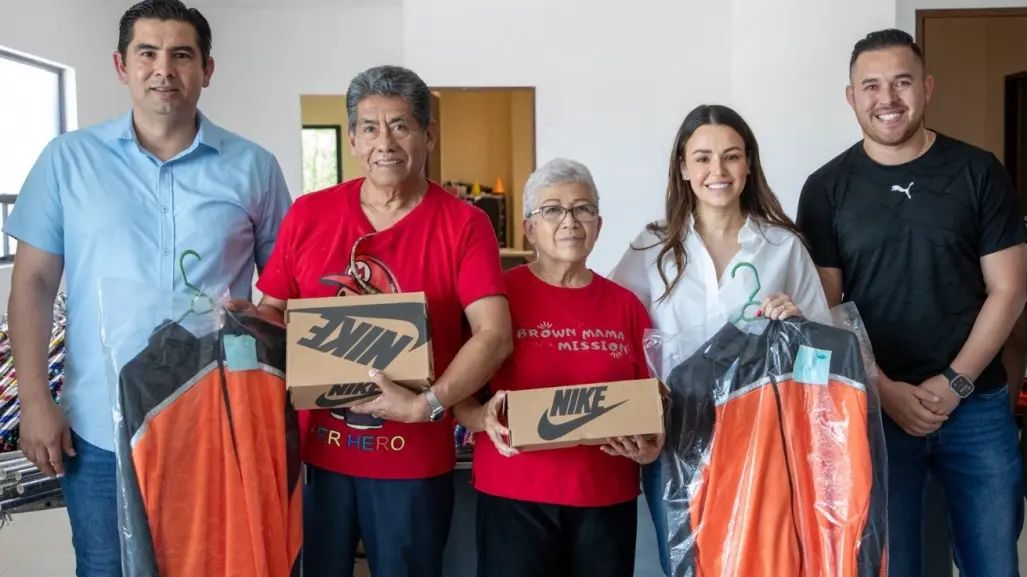 Entregan equipo deportivo en Salinas Victoria para delegación de adultos mayores