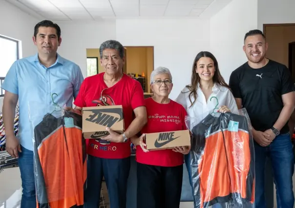 Entregan equipo deportivo en Salinas Victoria para delegación de adultos mayores