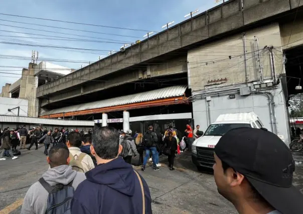 Lluvias colapsan Línea A y disparan tiempo de traslado en el oriente de CDMX