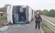 11 muertos en volcadura de autobús que viajaba a Tamaulipas
