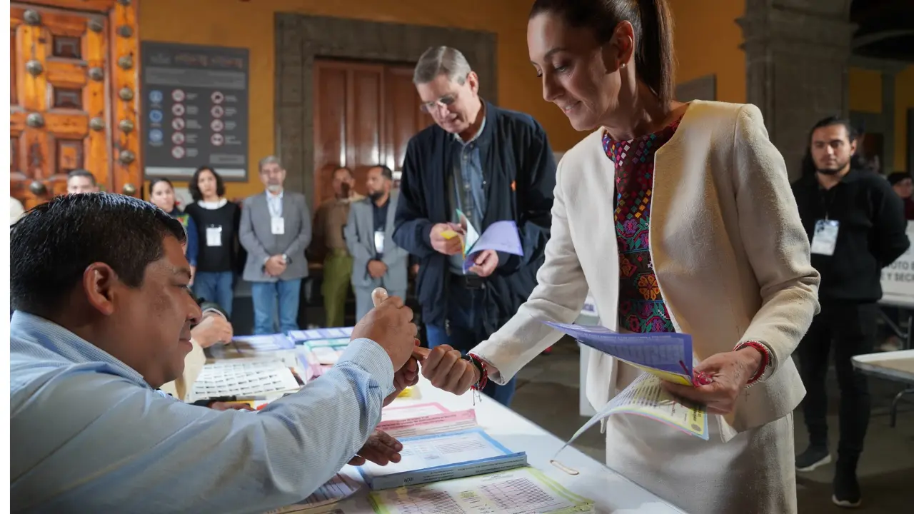 La presidenta Claudia Sheinbaum habló sobre la elección de Ayuntamientos en el estado de Durango. Foto: RRSS.