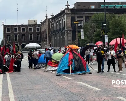 VIDEO | Maestros del Edomex protestan en Toluca por pago incompleto